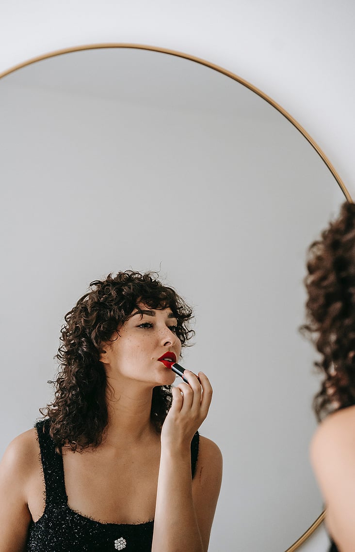 গৃহসজ্জায় আয়নার ব্যবহার