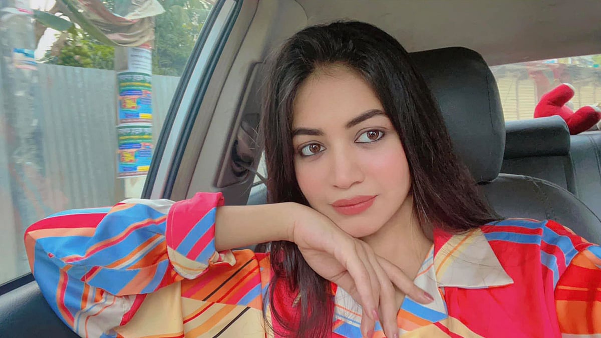 সুযোগ পেলে বয়স্কদের পাশে দাঁড়াতে চান প্রিয়ন্তী উর্বী