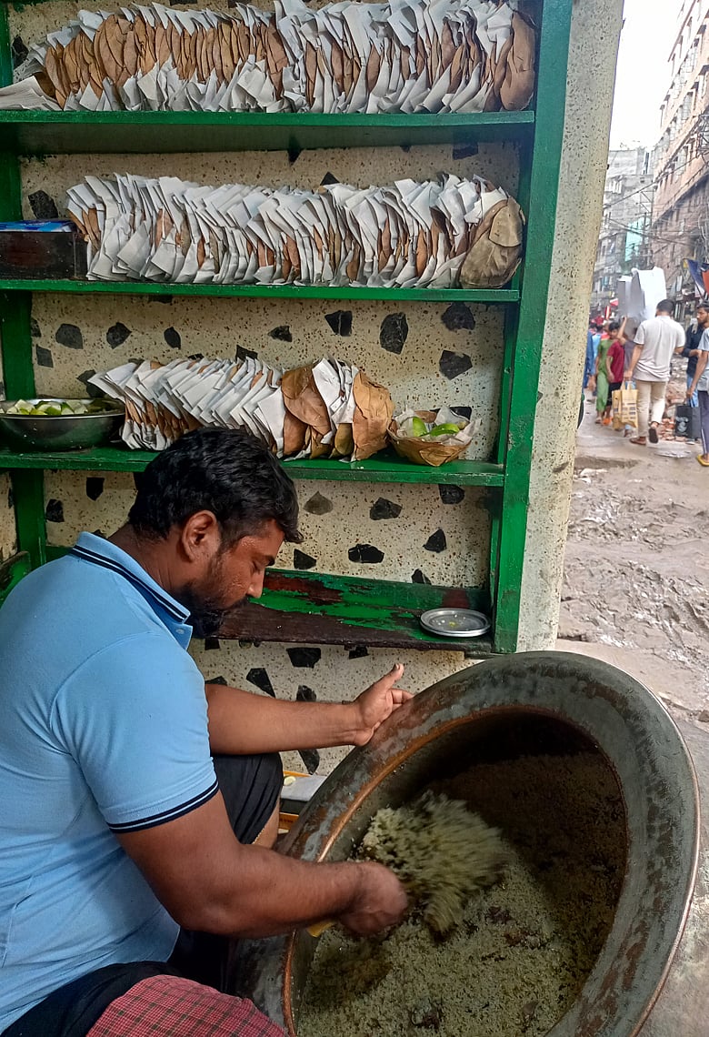 পুরান ঢাকার নাজিরাবাজারের খানদানি খানাপিনা