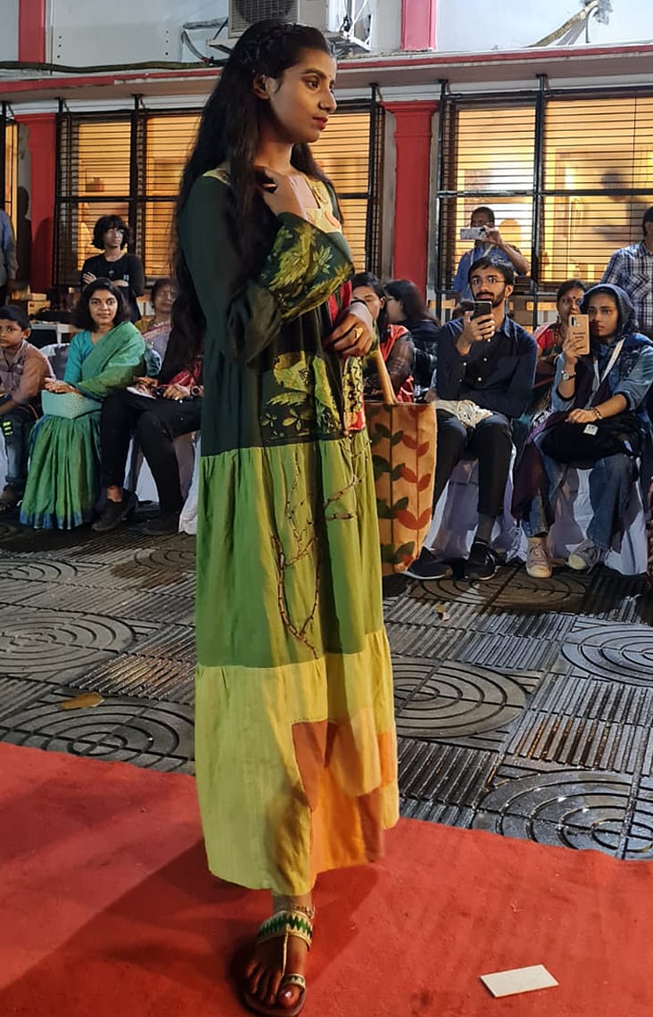 ফ্যাশন ও ফটোগ্রাফি প্রদর্শনীর মাধ্যমে বেরাইদের নারীদের সৃষ্টির উদ্‌যাপন