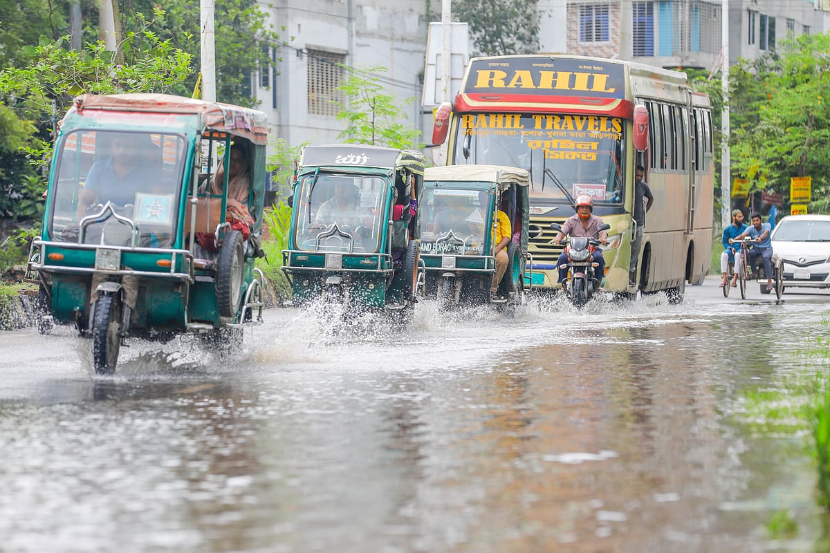 ছবি: সাদ্দাম হোসেন 