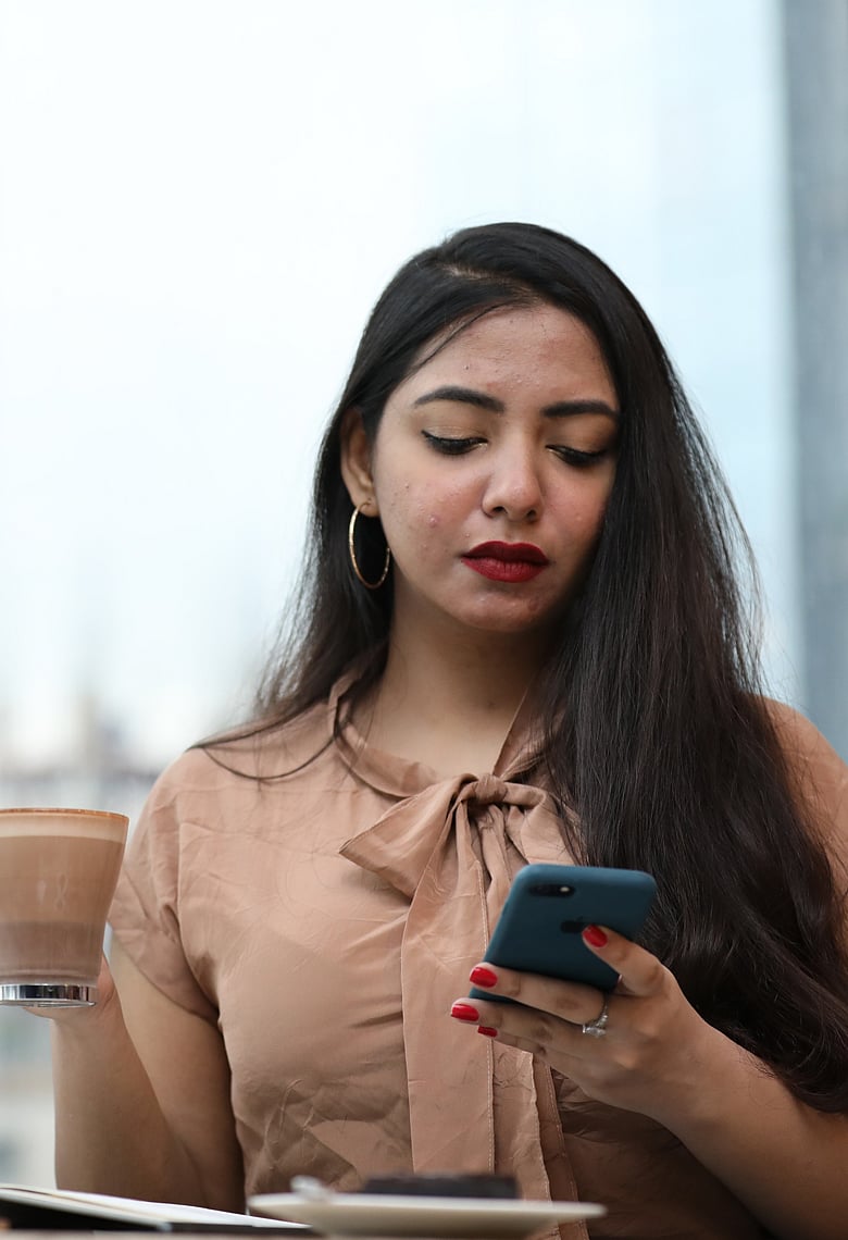 সামাজিক যোগাযোগমাধ্যমে যে ৯টি কাজ করলে আপনি ট্রলের শিকার হতে পারেন