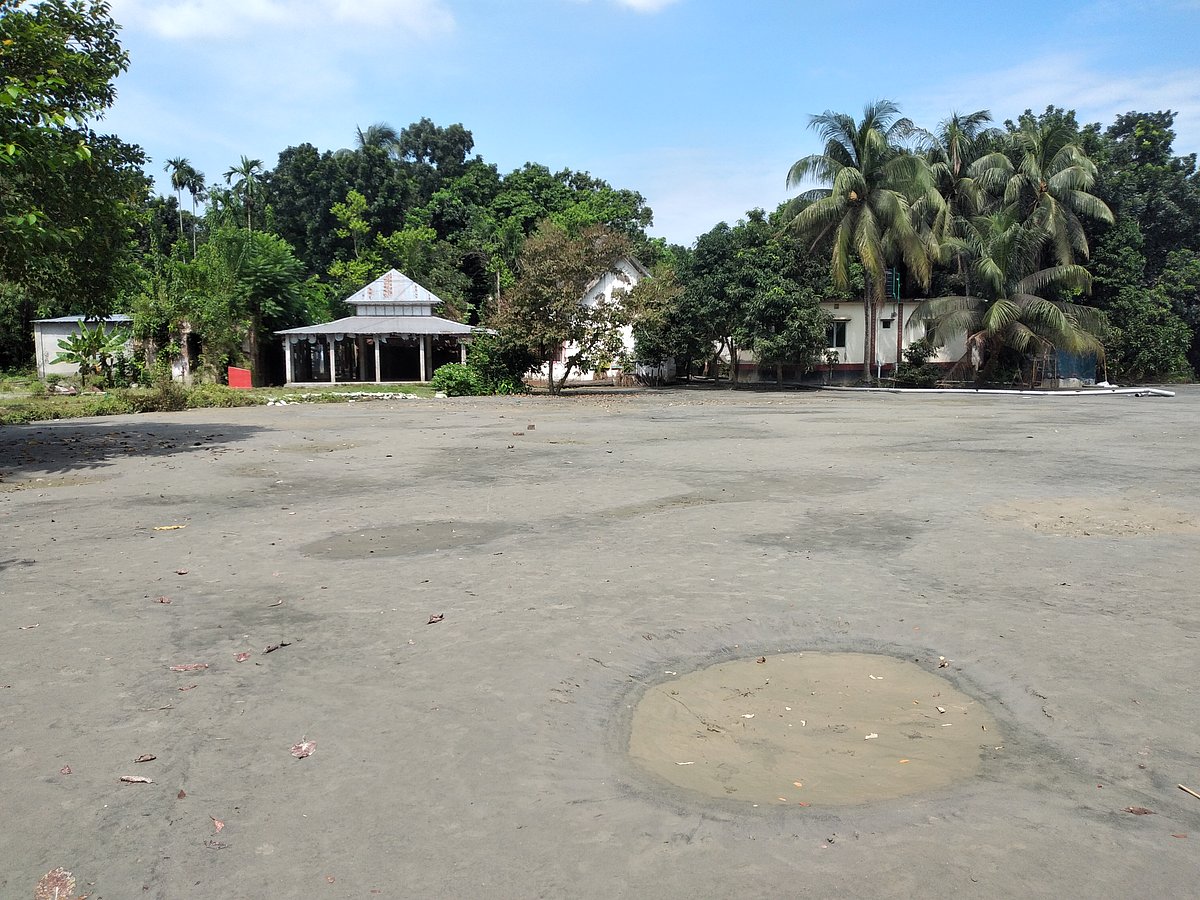  প্রথম আলো