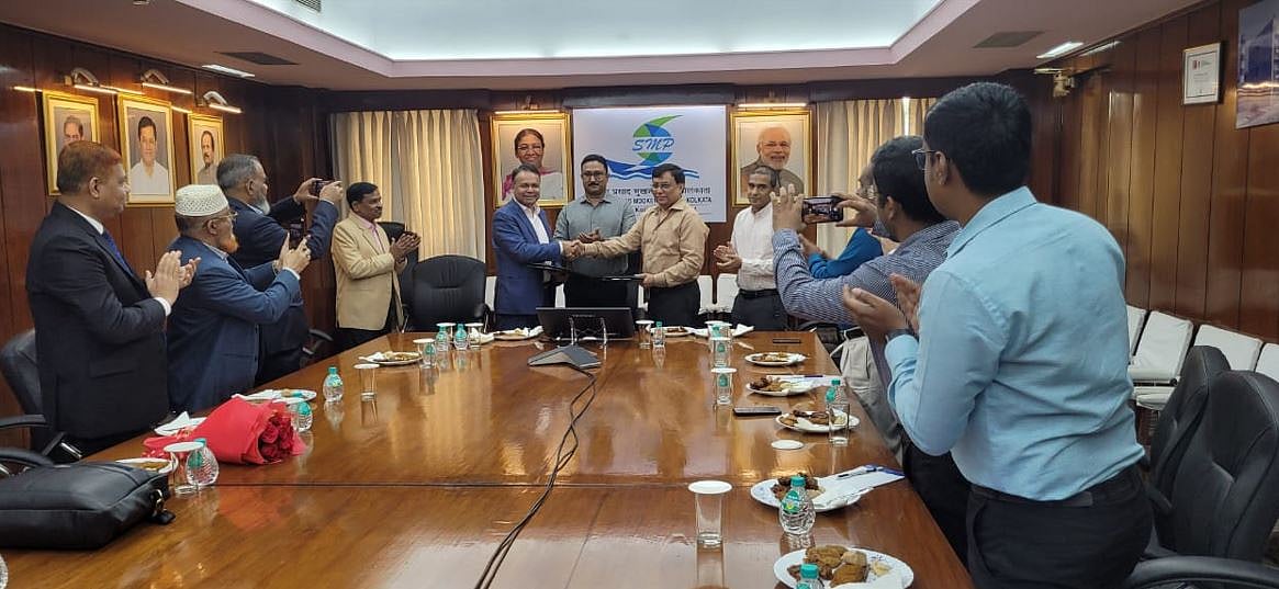 ছবি: বিজ্ঞপ্তি