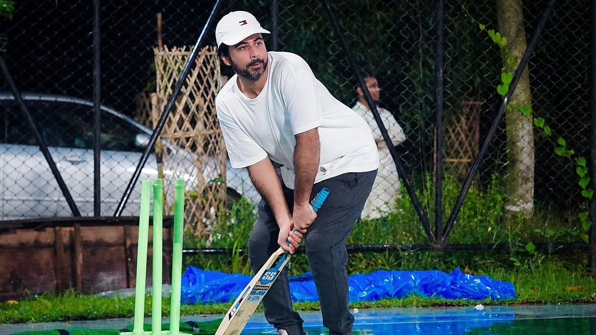 আয়োজকদের সৌজন্যে 