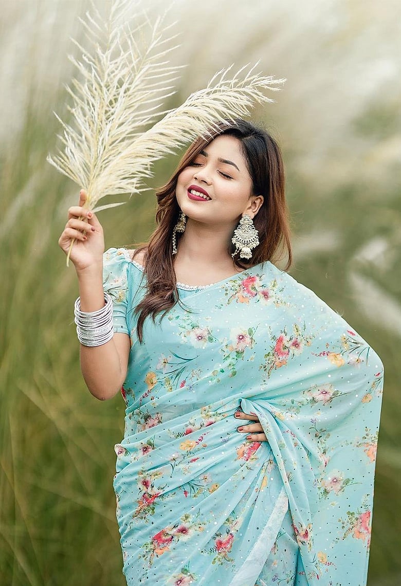 ঢাকার ভেতরেই এই ৫ জায়গায় পাবেন চোখজুড়ানো কাশবন