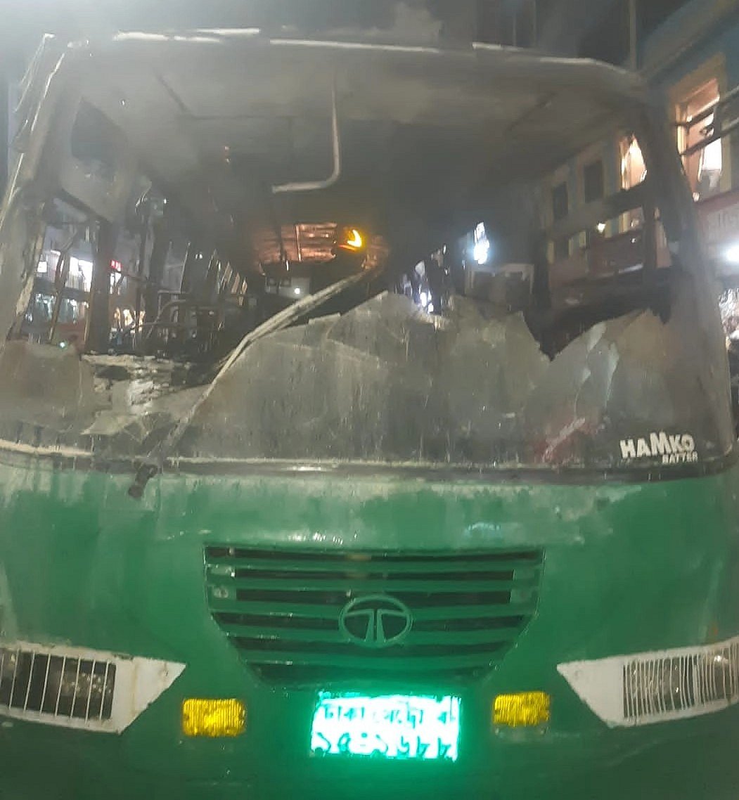 ছবি: ফায়ার সার্ভিসের সৌজন্যে