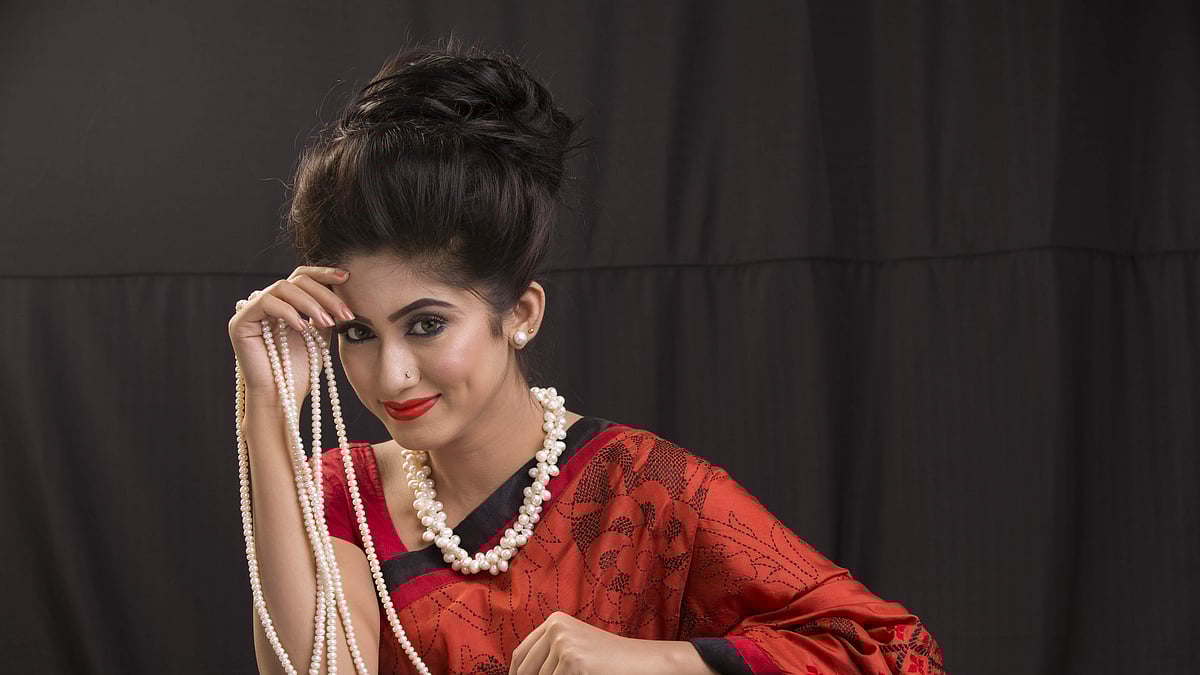 ছবি : নকশা