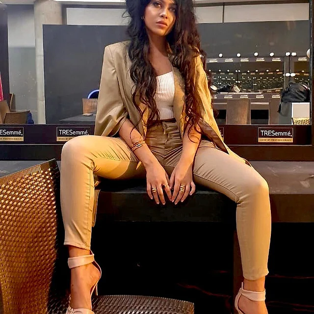 জেফারের বোল্ড ভঙ্গিমা তাঁকে আলাদা করেছে সবার চেয়ে 