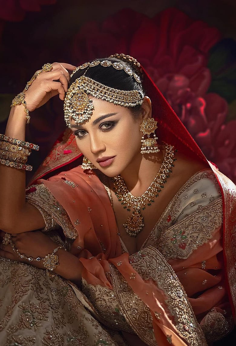 দীপাবলিতে জয়া আহসানের রাজেন্দ্রাণী রূপ