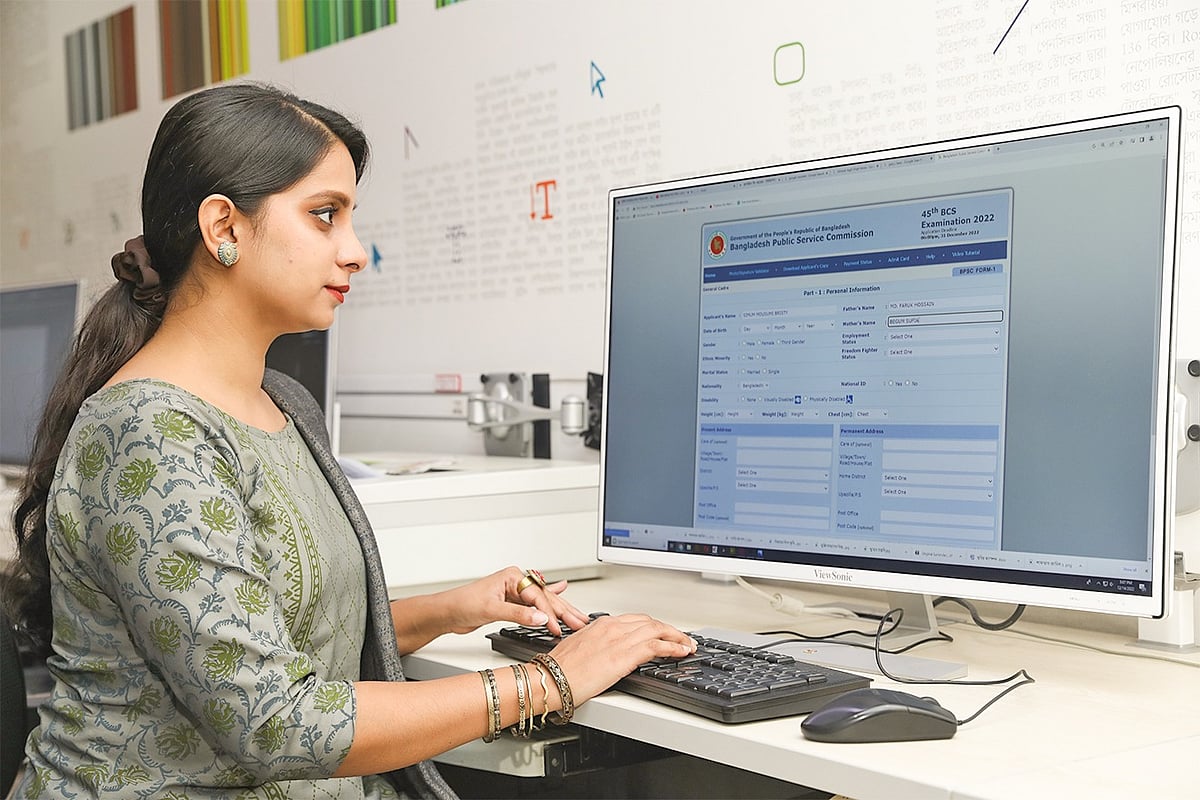 পায়রা বন্দর কর্তৃপক্ষে ১৫ পদে চাকরি, আবেদন শেষ ১১ ডিসেম্বর