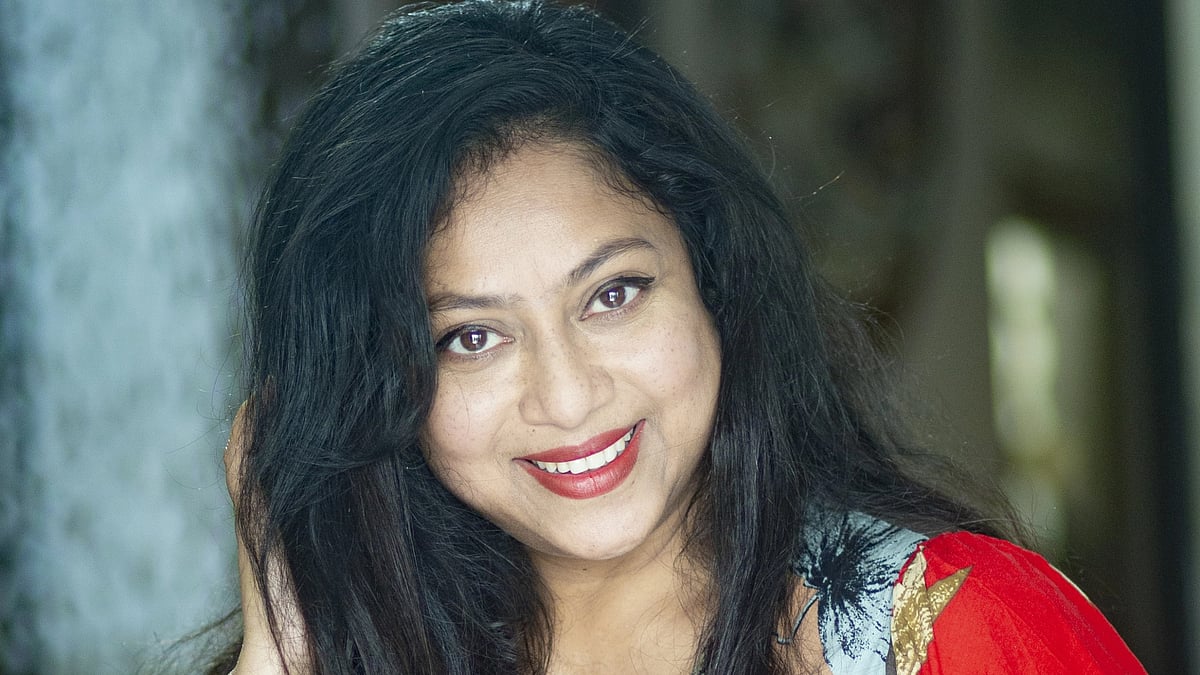 প্রযোজনা প্রতিষ্ঠানের সৌজন্যে 