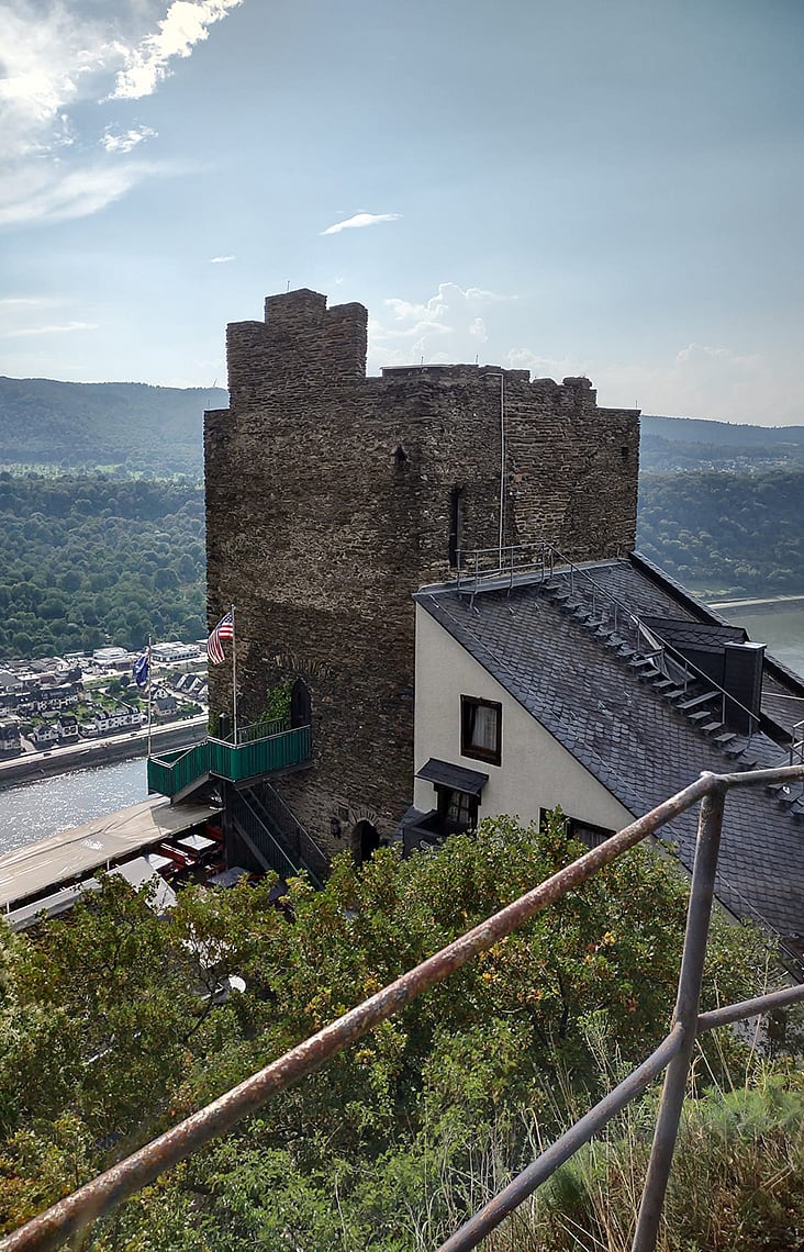 রাইন নদীর এলোকেশী ২