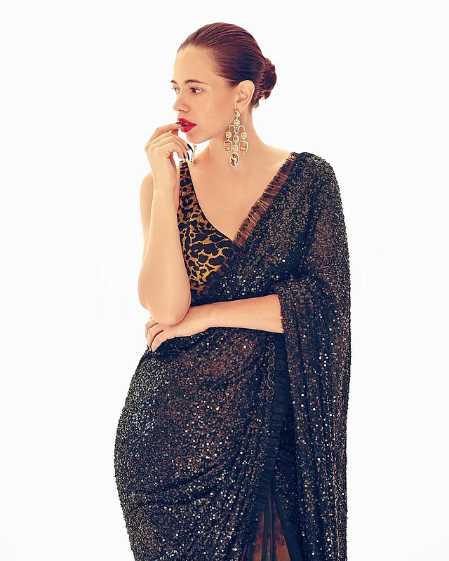 ফরাসি হলেও ভারতীয় এথনিক স্টাইল ষোলো আনাই রয়েছে কালকির মধ্যে