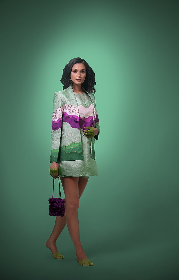 তেইশে আমার প্রিয় ৫ ডিজাইন: তানহা শেখ