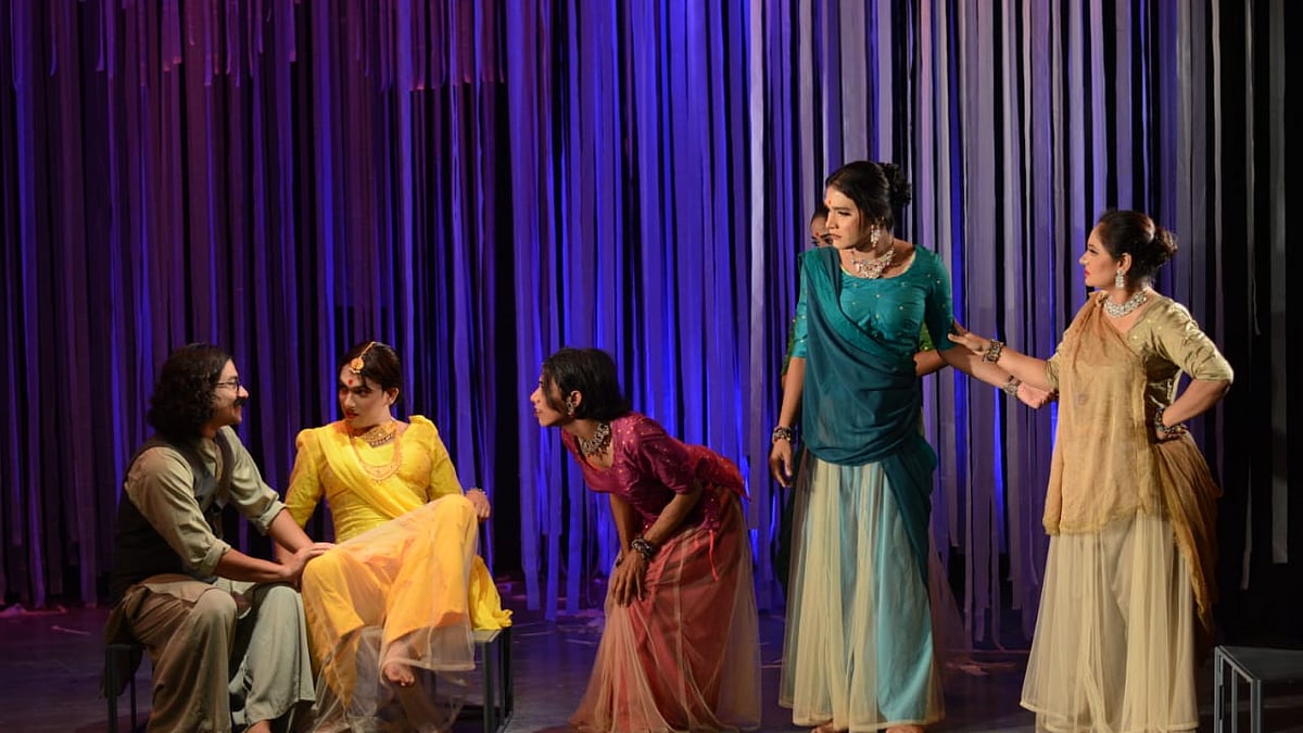 ইব্রাহিম মিলনায়তনে মঞ্চস্থ হয় ‘ঊনপুরুষ’ নাটকটি