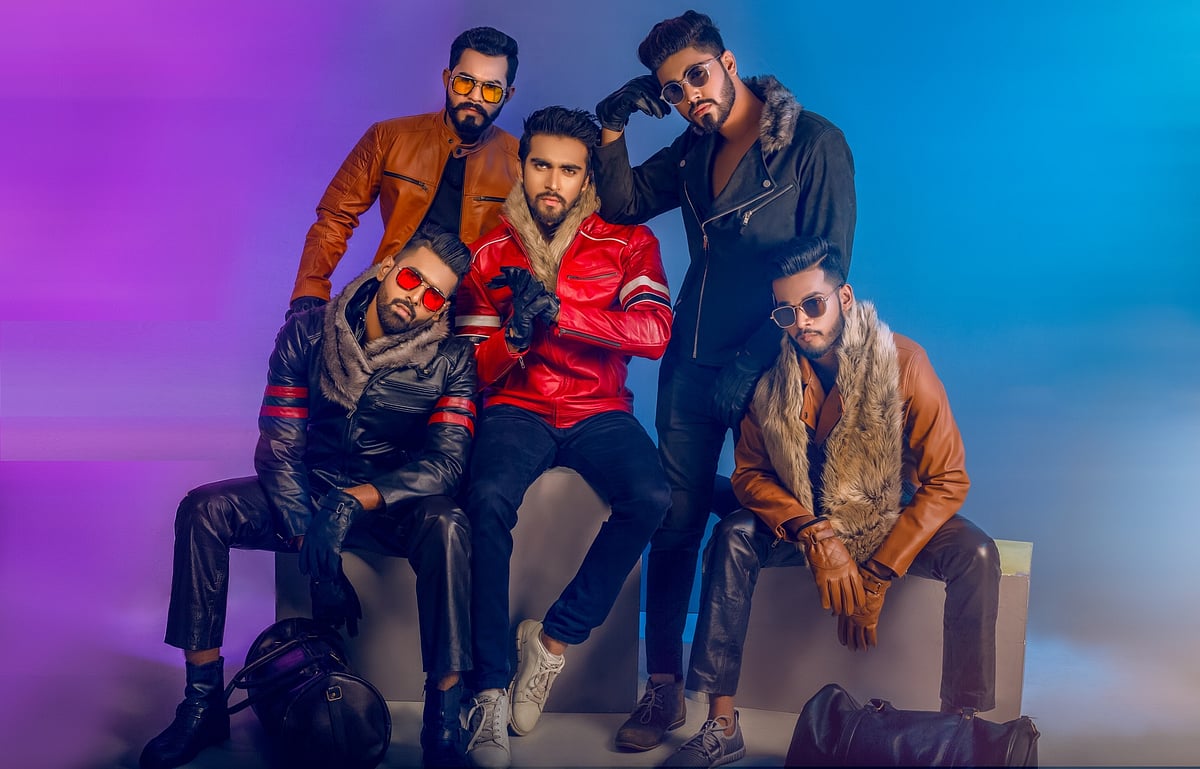 র‍্যাভেন–এর ট্রেন্ডি লেদার জ্যাকেট