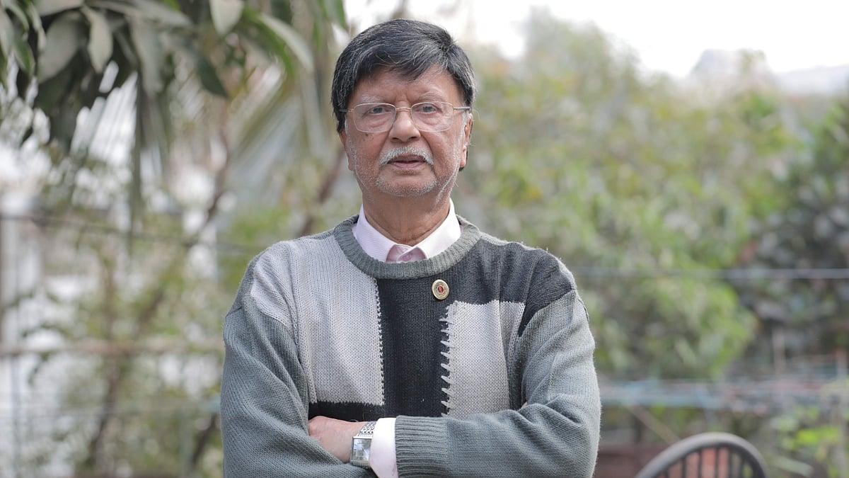 চলচ্চিত্রের বরেণ্য অভিনয়শিল্পী সোহেল রানা তাঁর ফেসবুকে লিখেছেন, ‘আমাদের মনকে জানা পৃথিবীকে পরিবর্তনের চেষ্টা করার মতোই গুরুত্বপূর্ণ।’ 