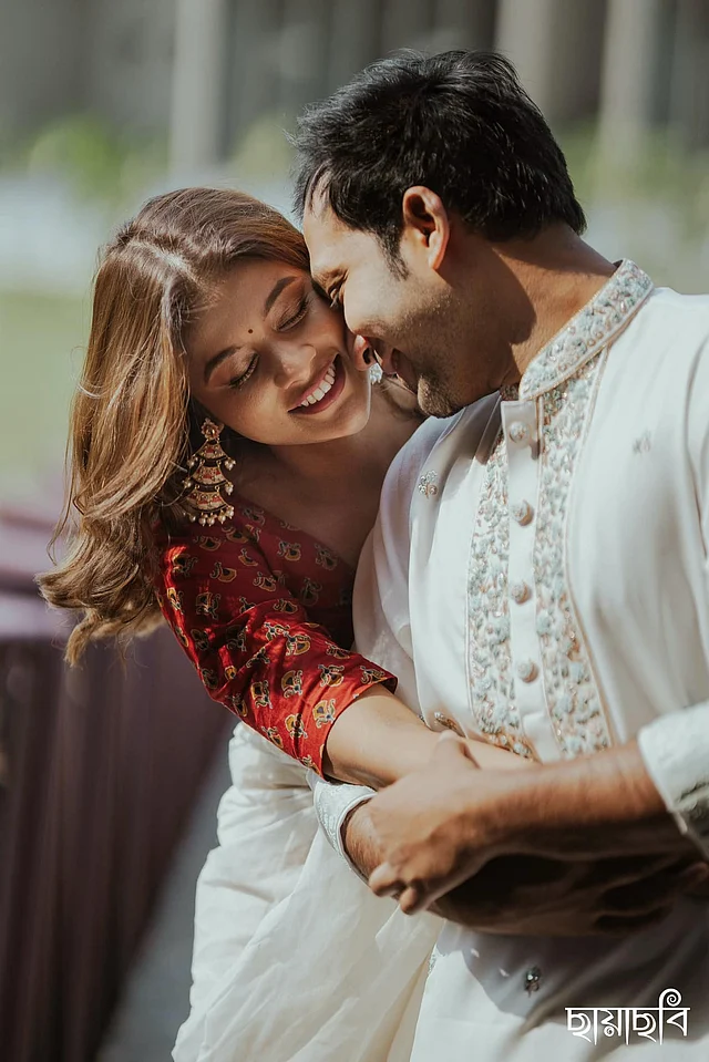 তারকাদের সম্পর্কের টানাপোড়েনের নানা গল্পের মাঝে টয়া আর শাওন একে অপরের সুযোগ্য সাথী হয়ে, একে অন্যের হাত ধরে পার করলেন চারটি বছর। এই লিপইয়ার কাপলের জন্য রইল অনেক শুভকামনা