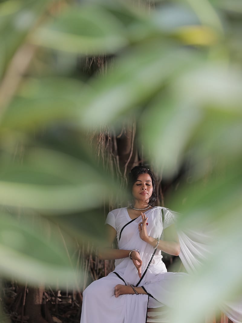 অস্থির মনকে শান্ত করতে ৫ ধাপে গড়ে তুলুন ধ্যানের অভ্যাস