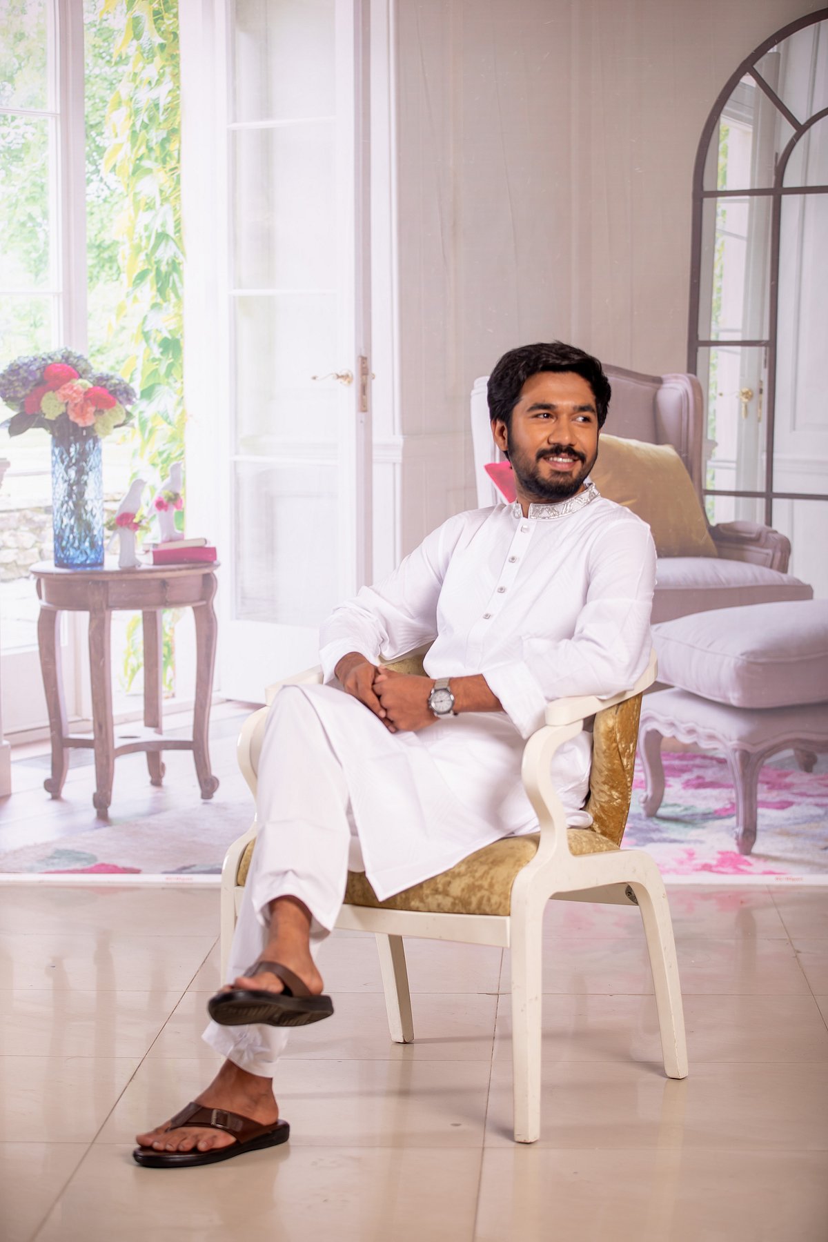 পাঞ্জাবি: ক্লাবহাউস
ছবি: কবির হোসেন