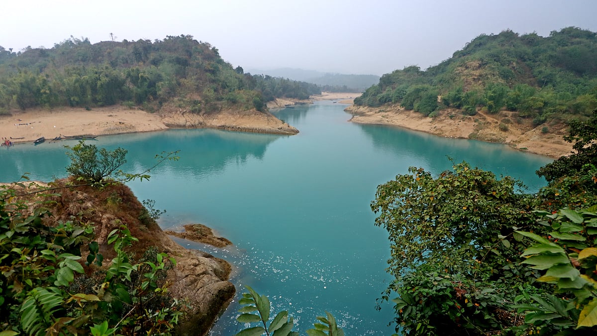 সিলেটের জৈন্তাপুর উপজেলার লালাখালের এমন সৌন্দর্য উপভোগ করতে পারবেন পর্যটকেরা।