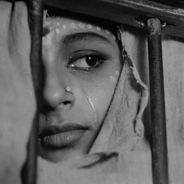 চন্দনচর্চিত মুখটি নিষ্পাপ সুন্দর