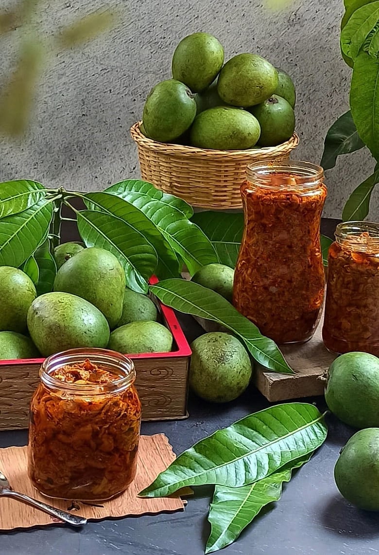 মাত্র ৩ ধাপে সহজেই তৈরি করুন আমের ঝুরি আচার