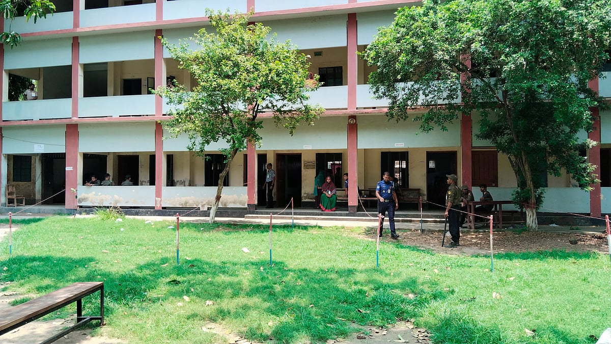 ঢাকার যে ৩৭ ভোটকেন্দ্রে থাকবে বাড়তি নজরদারি