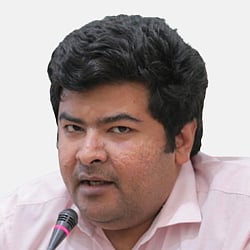 সৌমিত্র চক্রবর্তী Contributor image