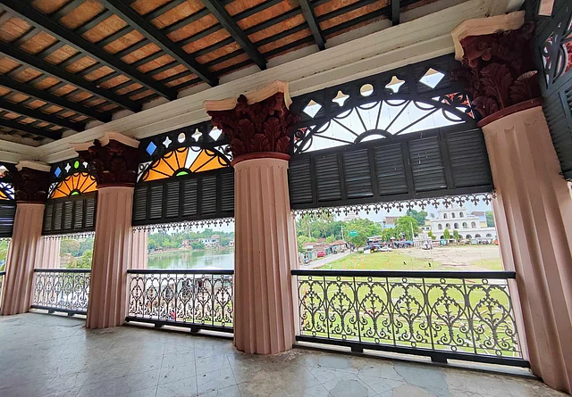 মহারানি হেমন্তকুমারী দেবীর অপরূপ কারুকার্যময় বাসভবন 