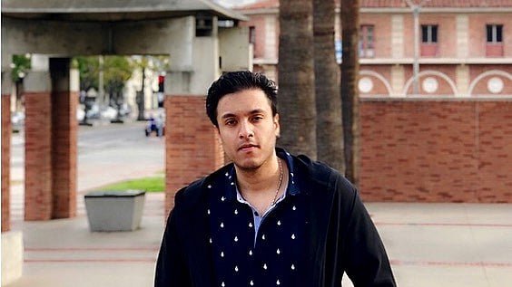 চিত্রনায়ক মান্না ও শেলী মান্না দম্পতির ছেলে সিয়াম ইলতিমাস