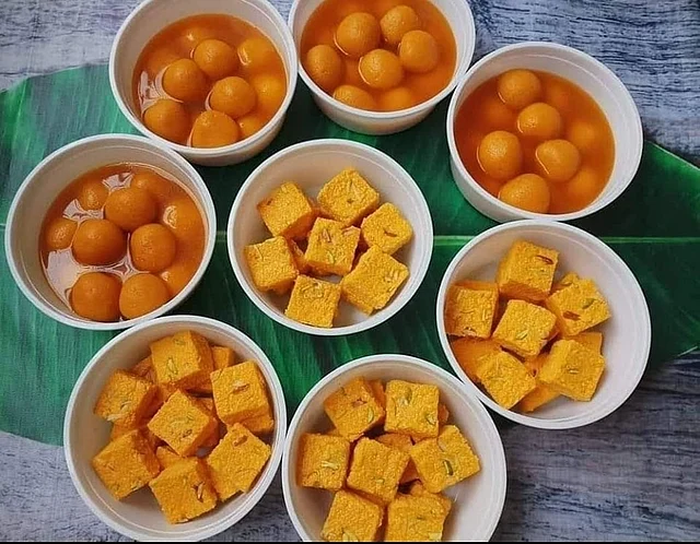 তাঁর বানানো আমের মিষ্টিগুলো একটু বেশিই পছন্দ সবার