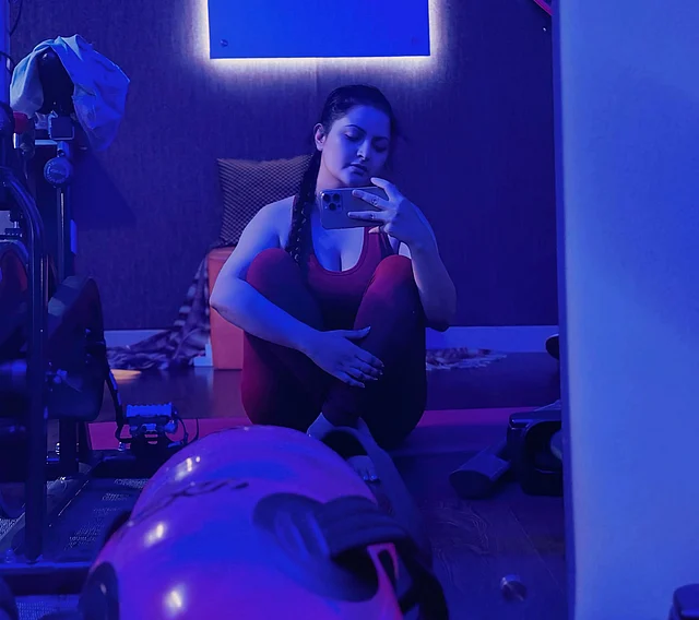 সেই সঙ্গে নিজের ফিটনেসের দিকেও খেয়াল রাখছেন পরী। আর তা নিজের প্রতি ভালোবাসা থেকেই