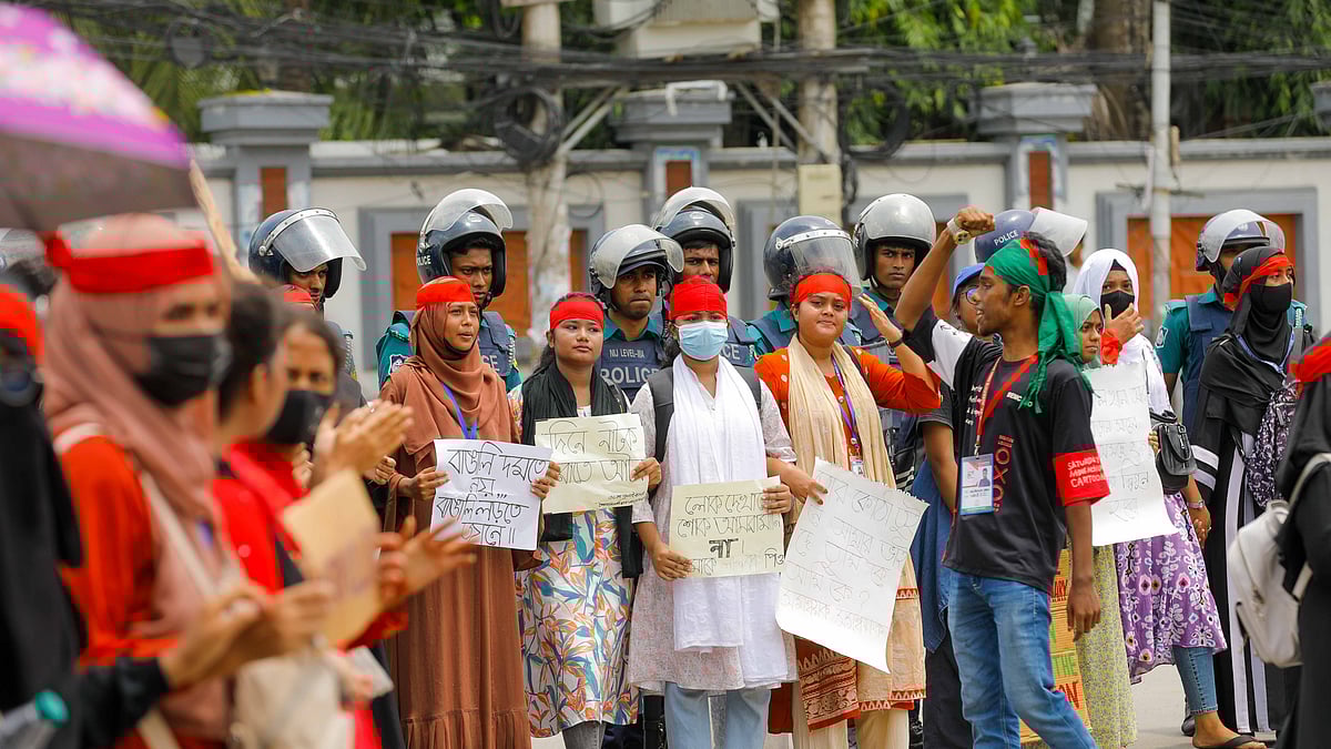 ছবি: সাদ্দাম হোসেন