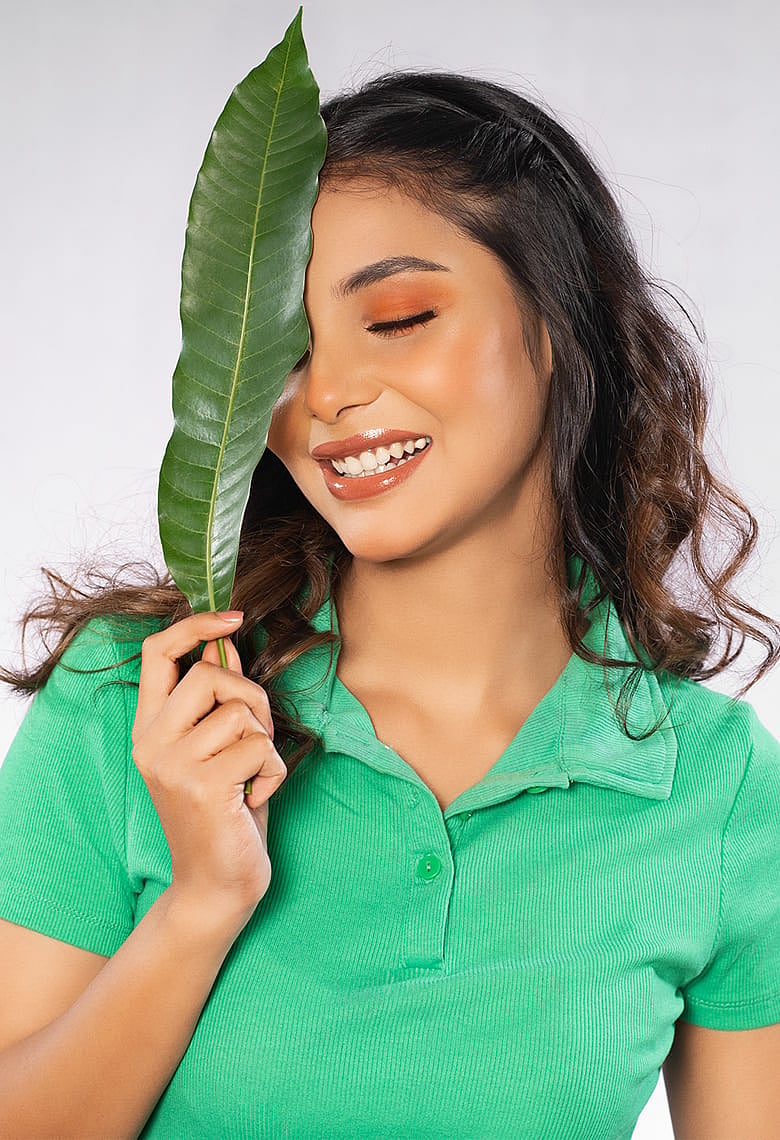 ত্বক আর চুলের পরিচর্যায় আমের খোসা ও পাতা