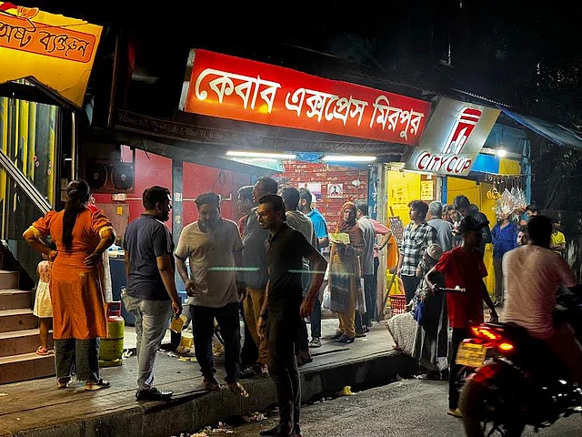 পাঁচ তারকা হোটেলের শেফের হাতের কাবাব মিলবে এখানে
