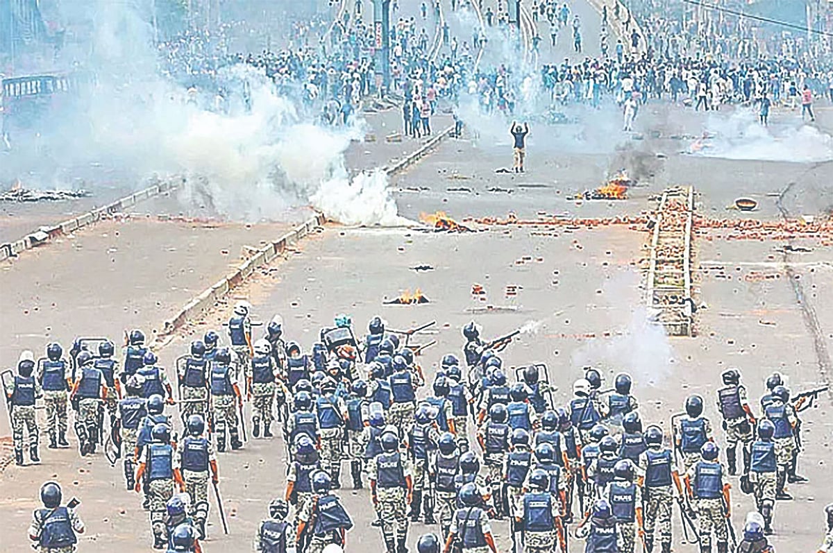 জুলাই গণ–অভ্যুত্থানে শহীদ অজ্ঞাত ১১৪ জনের পরিচয় শনাক্তে লাশ তোলা হবে কাল