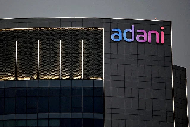 আদানি বছরে ৫–৬ হাজার কোটি টাকা বাড়তি নিচ্ছে