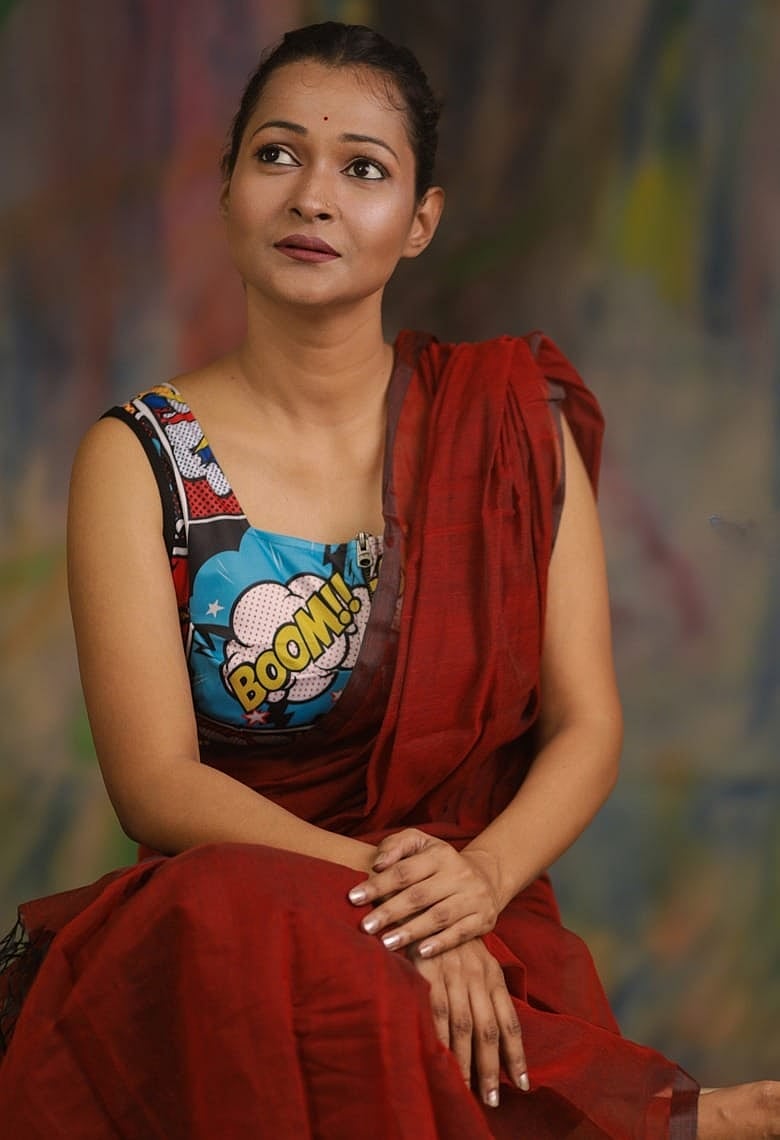 সব শাড়ির সঙ্গেই যেভাবে নজর কাড়বে স্টেটমেন্ট ব্লাউজ 