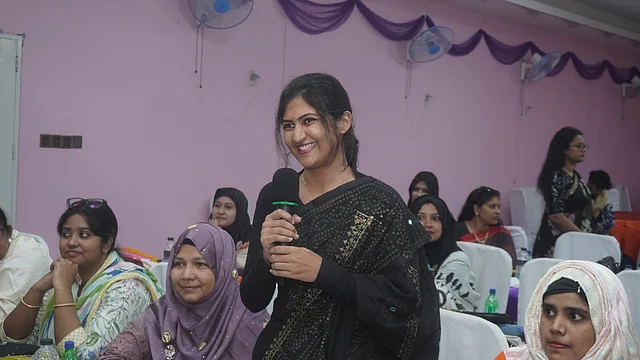 নিজের অভিজ্ঞতার কথা জানাচ্ছেন এক উদ্যোক্তা