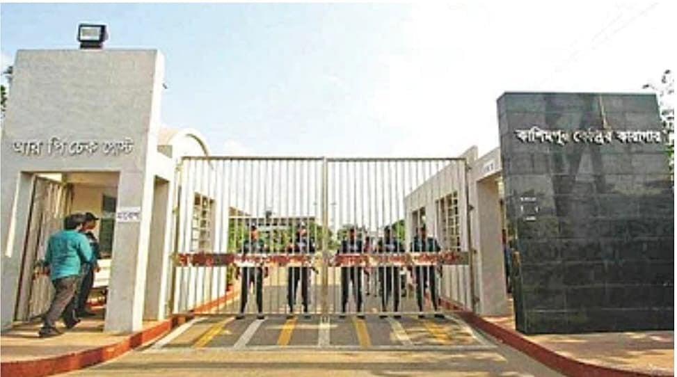 কাশিমপুর কারাগার থেকে জামিনে মুক্ত ৮ সাবেক বিডিআর সদস্য
