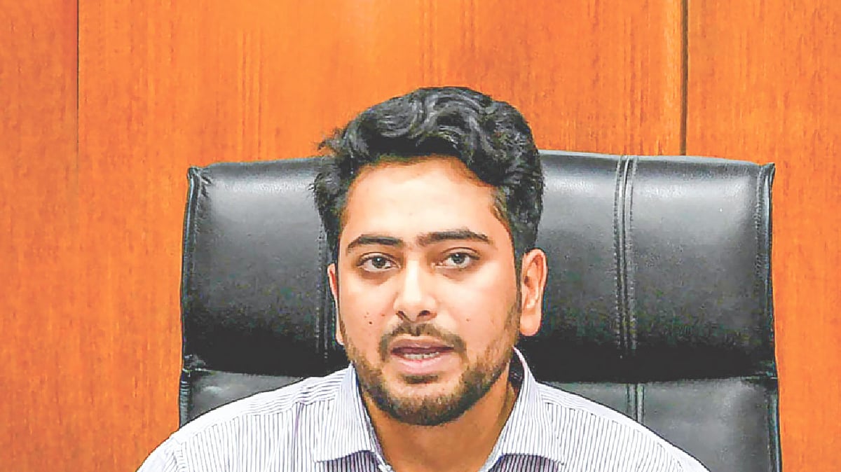 নাহিদ ইসলাম