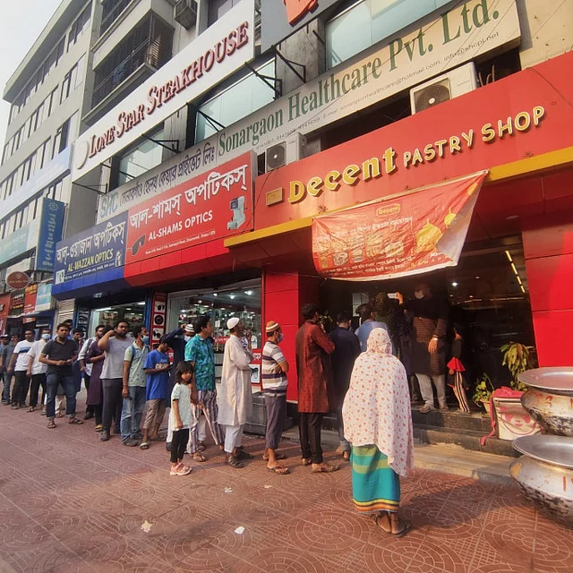 রাজধানীর অন্যতম সেরা স্বাদের হালিম পাওয়া যায় ডিসেন্টে