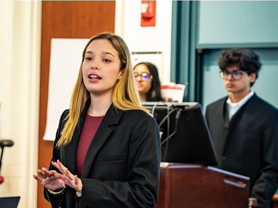 বাংলাদেশিদের হার্ভার্ডে স্কলারশিপ নিয়ে এমবিএ করার সুযোগ