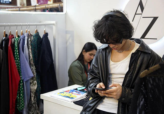 এরা বাস্তব আর ভার্চ্যুয়াল পৃথিবী বৈপরীত্যে দিশেহারা