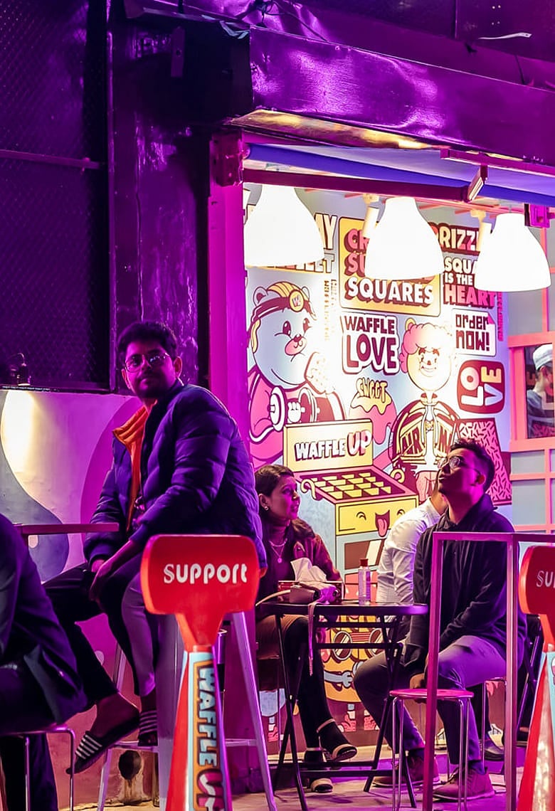 জেনে নিন ঢাকার ৫টি 'হ্যাপেনিং' ওয়াফল শপের খবর