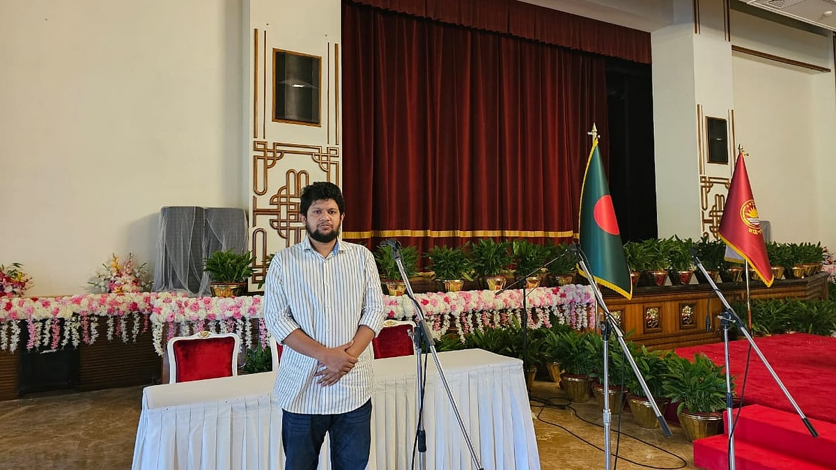 ছবি: মাহফুজ আলমের ফেসবুক থেকে নেওয়া