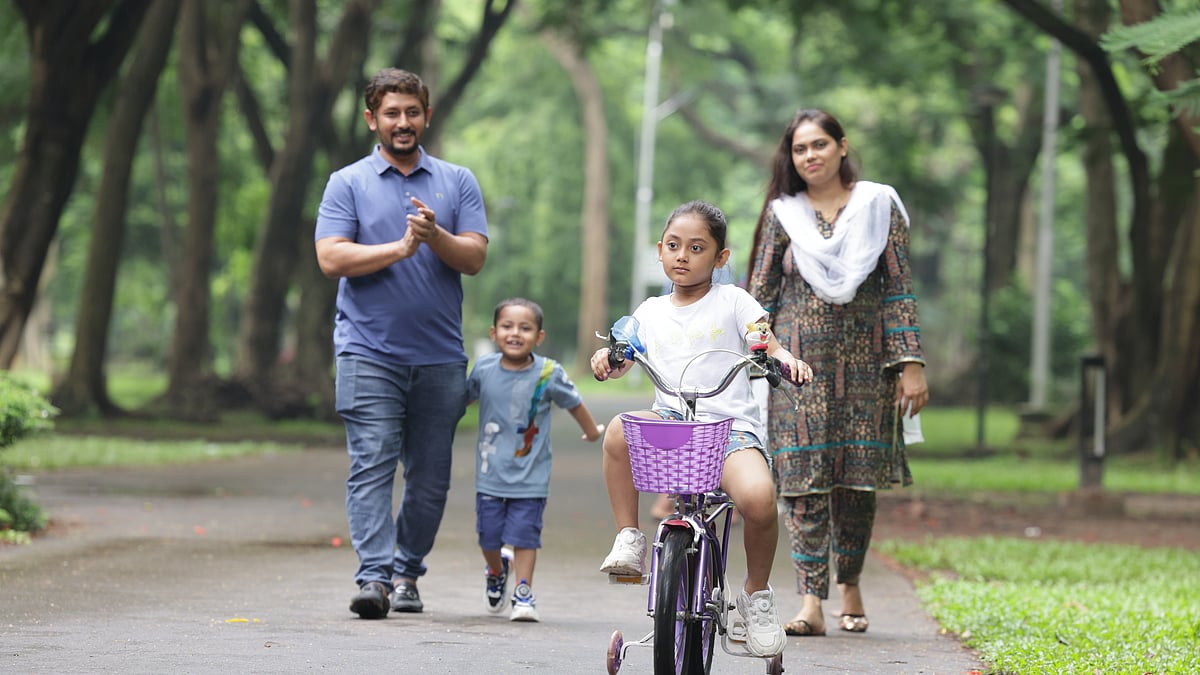 মা–বাবার কি প্রিয় সন্তান থাকে