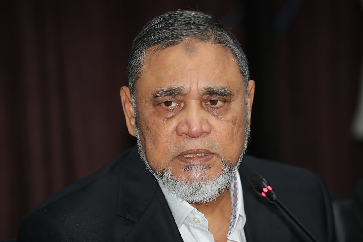 আইনশৃঙ্খলার অবনতি হলো কোথায়? একটু মাঝেমধ্যে দুই–একটা খুনখারাবি হয়: সিইসি